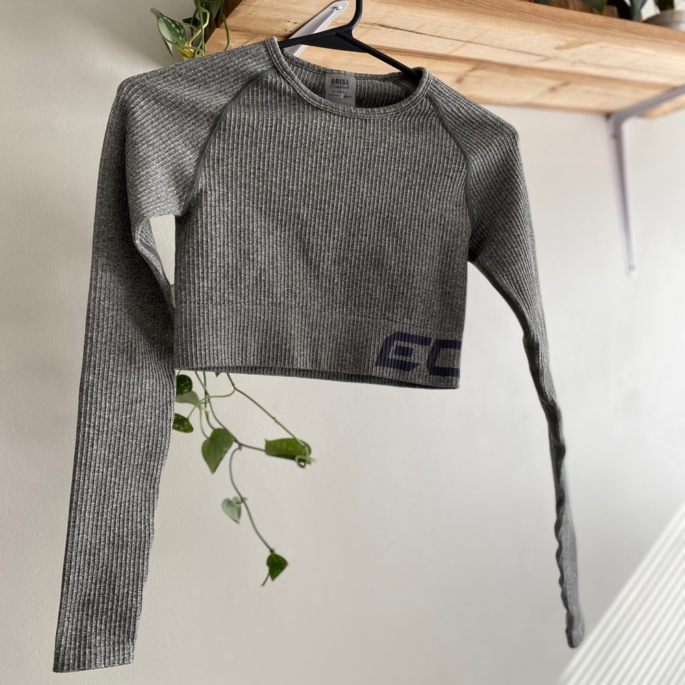 ECHT Long sleeve ribbed cropped workout top